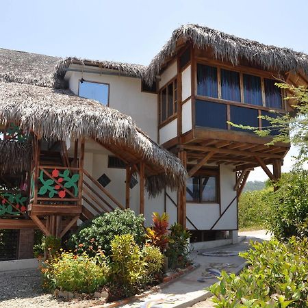 Azuluna Ecolodge Puerto López Exterior foto